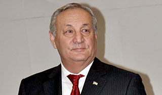 Президент Абхазии умер от рака в Москве Президент Абхазии умер от рака в Москве