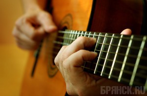 Брянский гитарист стал призером Международного конкурса в Гомеле