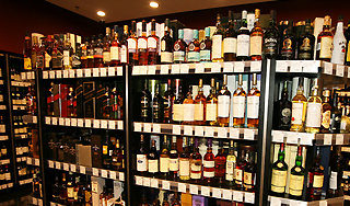 Белорусам поднимут цены на табак и алкоголь Белорусам поднимут цены на табак и алкоголь