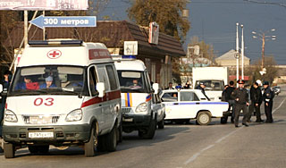 В машине бандитов нашли пояс "смертника" В машине бандитов нашли пояс "смертника"