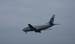 Лайнер сломался по пути из Омска в Москву Лайнер сломался по пути из Омска в Москву