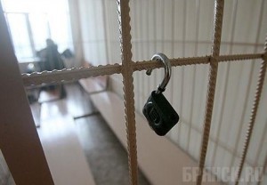 Обвиняемый в изнасиловании мужчина оказался на скамье подсудимых