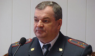 Глава ГАИ Приморья дернул водителя за ухо Глава ГАИ Приморья дернул водителя за ухо