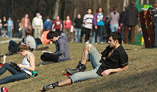 Москвичи работают меньше всех в России Москвичи работают меньше всех в России