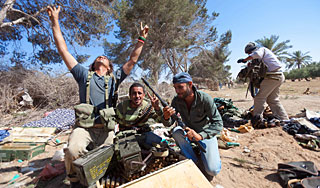 Повстанцы пустят людей Каддафи во власть Повстанцы пустят людей Каддафи во власть