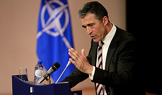 НАТО назвало Ливии условия мира НАТО назвало Ливии условия мира