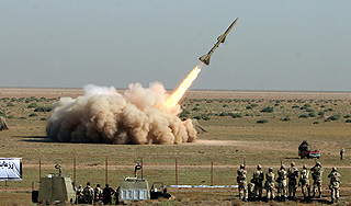 Иран испытал свой ракетный щит Иран испытал свой ракетный щит