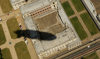 В небе над Германией сгорел дирижабль В небе над Германией сгорел дирижабль