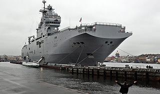 Россия купила у Франции "Мистрали" Россия купила у Франции "Мистрали"