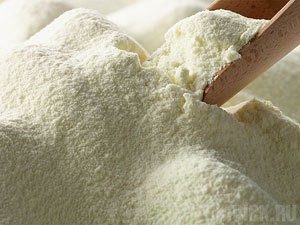 Около 80 тонн чешского сухого молока намерены вернуть поставщикам