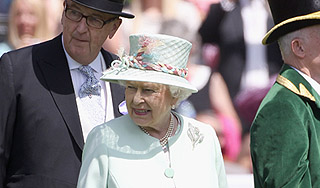 Королева открыла главный модный показ Королева открыла главный модный показ