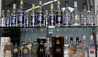 В Белоруссии "заморозили" цены на водку В Белоруссии "заморозили" цены на водку
