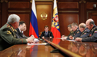 Медведев назначил главных инспекторов МВД Медведев назначил главных инспекторов МВД