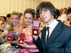 «Золотых» медалистов чествовали во Дворце Гагарина