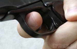 Будут судить клетнянского депутата, устроившего стрельбу