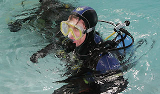 В море нашли древний перстень на $500 тысяч В море нашли древний перстень на $500 тысяч