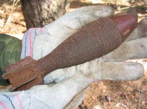 В Брянске задержали местную жительницу с 10 снарядами в мешке