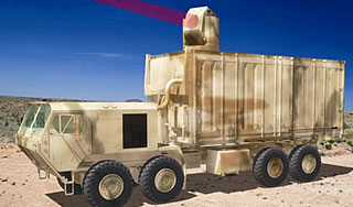 США поставили лазерную пушку на грузовик США поставили лазерную пушку на грузовик