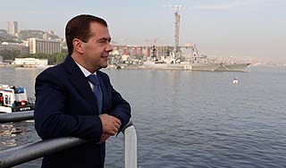 Медведев поручил искать деньги на верфи Медведев поручил искать деньги на верфи