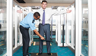 "Аль-Каида" спрячет бомбы внутри боевиков "Аль-Каида" спрячет бомбы внутри боевиков