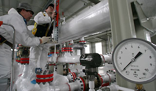 Путин накажет нефтяников за дефицит топлива Путин накажет нефтяников за дефицит топлива