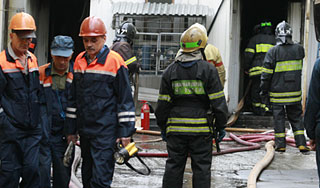 В Ачинске взорвали подъезд жилого дома В Ачинске взорвали подъезд жилого дома