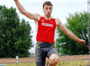 Александр Петров поставил рекорд Брянской области в прыжках в длину
