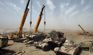 Медведев запретил армии "барахло" Медведев запретил армии "барахло"