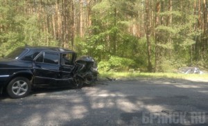 Один человек погиб при столкновении легковых автомобилей