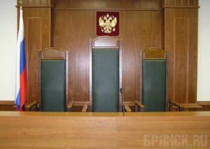 Будут судить брянца за сожительство с малолетней дочерью