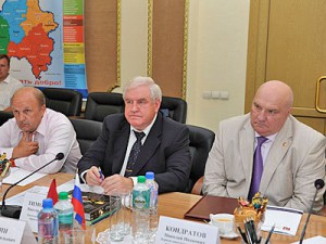 Члены брянского землячества предложили чиновникам свою помощь