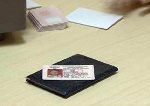 У психически больного человека отберут водительские права