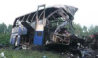 Автобус с пассажирами загорелся после ДТП Автобус с пассажирами загорелся после ДТП