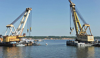 "Булгария" рвет тросы спасателей "Булгария" рвет тросы спасателей