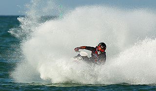 Водитель гидроцикла убил туристку о катер Водитель гидроцикла убил туристку о катер