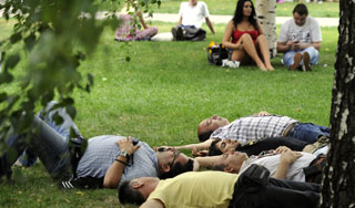 Москве обещают самую сильную жару Москве обещают самую сильную жару