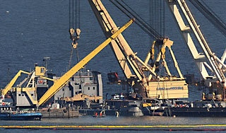 Затонувшую "Булгарию" утилизируют Затонувшую "Булгарию" утилизируют