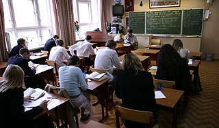 Директор школы построил на поборы дом Директор школы построил на поборы дом