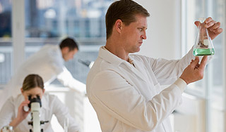 В Британии тайно скрестили людей и животных В Британии тайно скрестили людей и животных