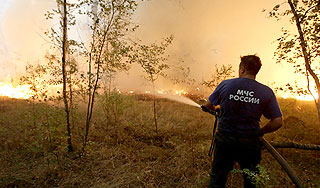 Огнеборцев бросают с пожара на пожар Огнеборцев бросают с пожара на пожар