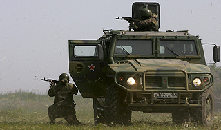 Полицейский спецназ получил новую технику Полицейский спецназ получил новую технику