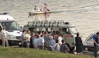 На Москве-реке затонул прогулочный катер На Москве-реке затонул прогулочный катер