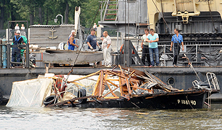 Выжившие рассказали о крушении катера Выжившие рассказали о крушении катера