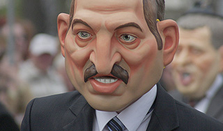 Белорусов пугают роботом-людоедом Белорусов пугают роботом-людоедом