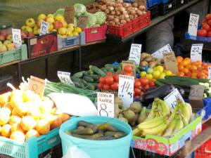 В Брянске начнут работать овощные базары