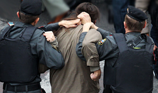 Грабители напали на АЗС в Подмосковье Грабители напали на АЗС в Подмосковье