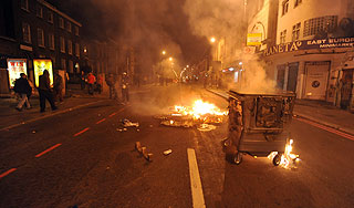 Погромы в Лондоне вышли из-под контроля Погромы в Лондоне вышли из-под контроля