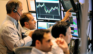 Долги США придавили рубль Долги США придавили рубль