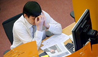 В российских офисах завелись "стукачи" В российских офисах завелись "стукачи"