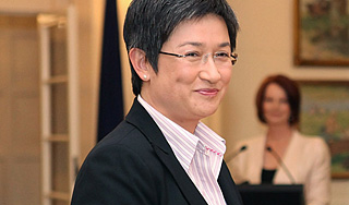 Женщина-министр станет отцом Женщина-министр станет отцом